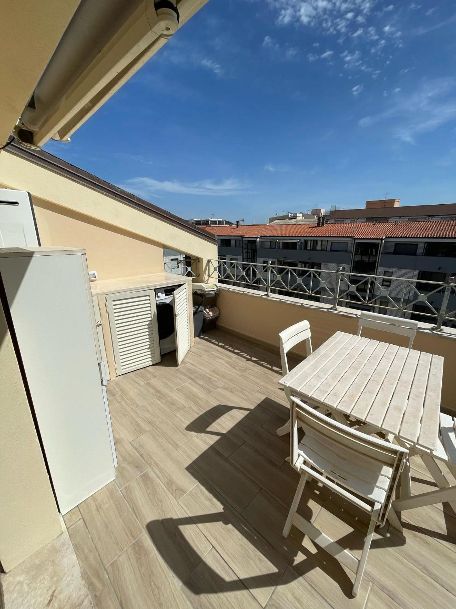 Kennedy Family Apts Alguer Exterior foto
